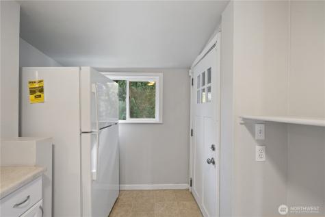5654 48th Avenue SW Seattle WA 98136
