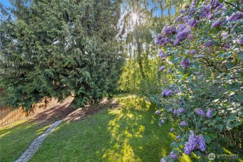 5654 48th Avenue SW Seattle WA 98136