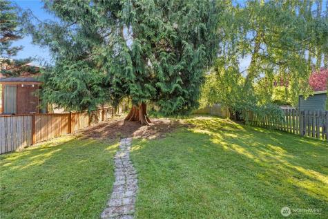 5654 48th Avenue SW Seattle WA 98136