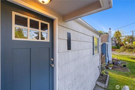 5654 48th Avenue SW Seattle WA 98136