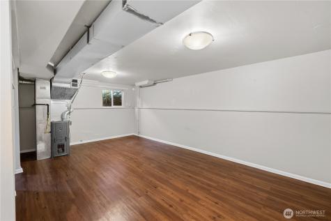 5654 48th Avenue SW Seattle WA 98136