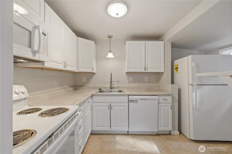 5654 48th Avenue SW Seattle WA 98136