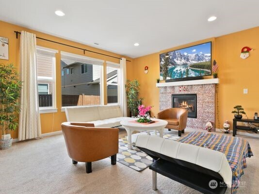 1009 32nd Street NW Puyallup WA 98371