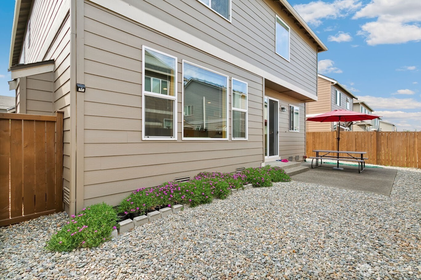 1009 32nd Street NW Puyallup WA 98371