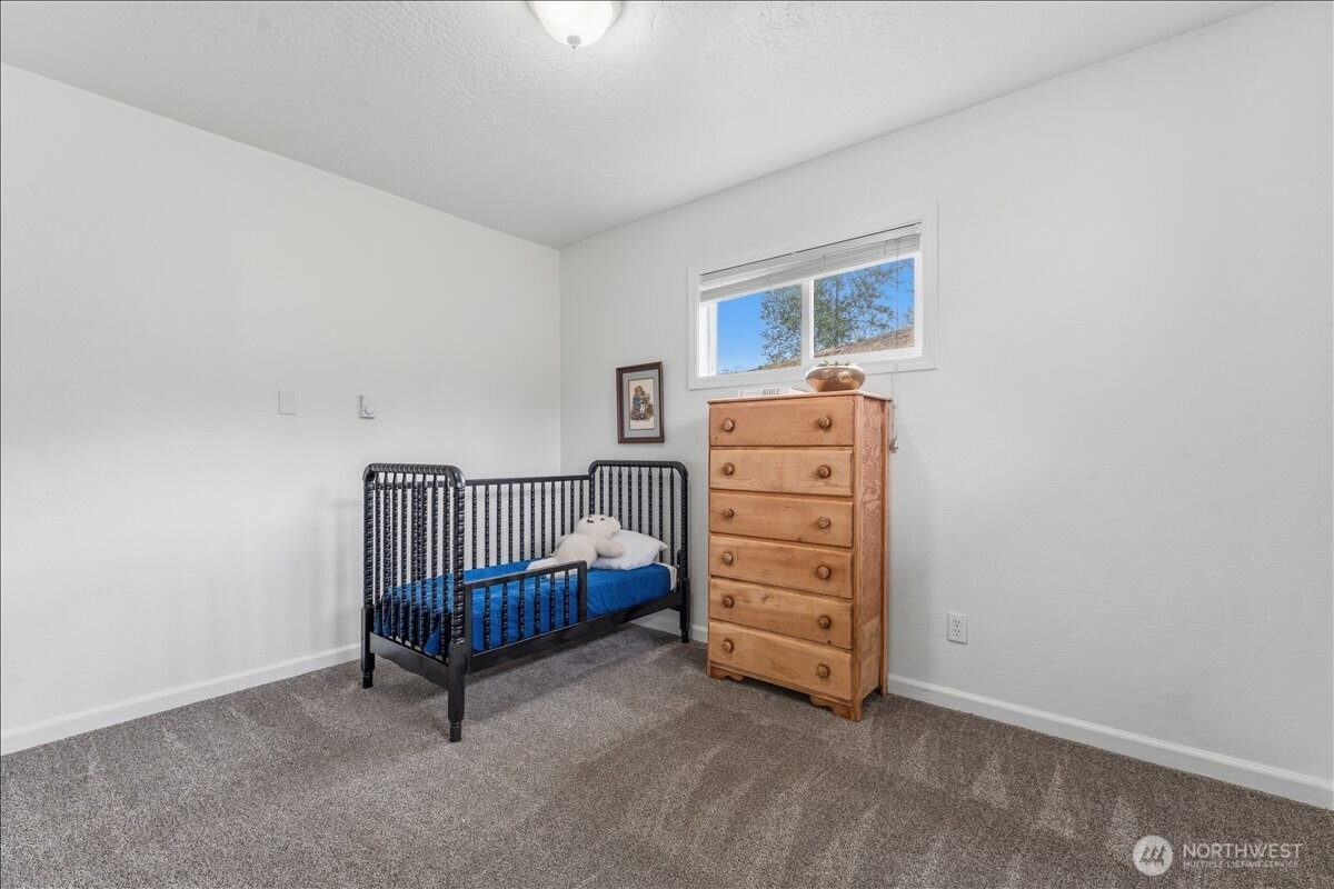 114 Cherry Street NW Castle Rock WA 98611