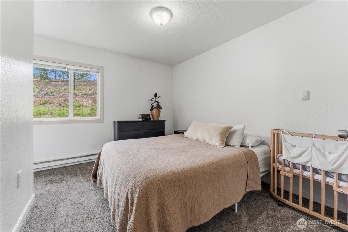 114 Cherry Street NW Castle Rock WA 98611