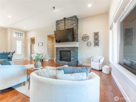317 Stoneridge Drive East Wenatchee WA 98802