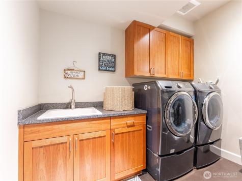 317 Stoneridge Drive East Wenatchee WA 98802