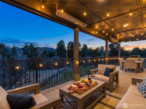317 Stoneridge Drive East Wenatchee WA 98802