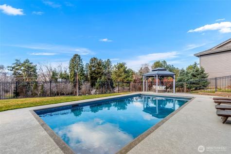 317 Stoneridge Drive East Wenatchee WA 98802