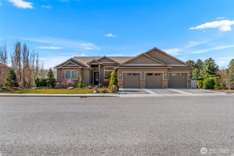 317 Stoneridge Drive East Wenatchee WA 98802