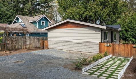 4459 Brygger Seattle WA 98199