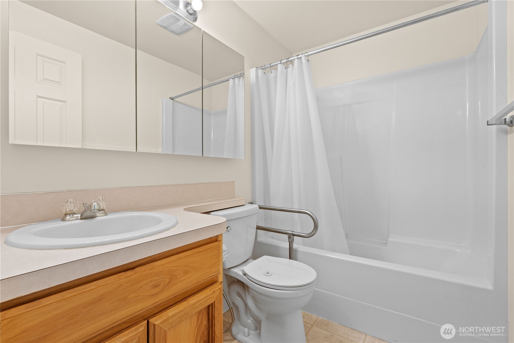 7101 33rd Way NE Lacey WA 98516