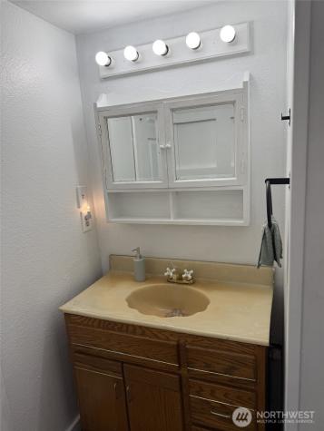 319 E Section Street Mount Vernon WA 98273