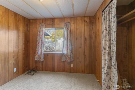 52 Engh Road Omak WA 98841