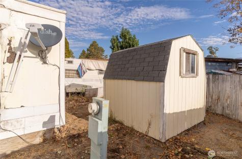 52 Engh Road Omak WA 98841