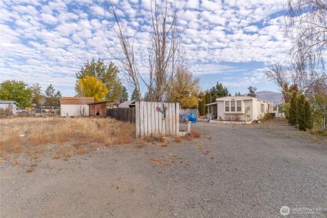 52 Engh Road Omak WA 98841