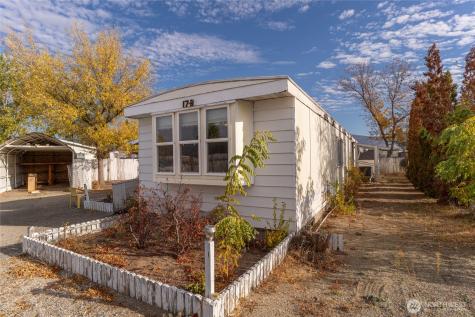 52 Engh Road Omak WA 98841