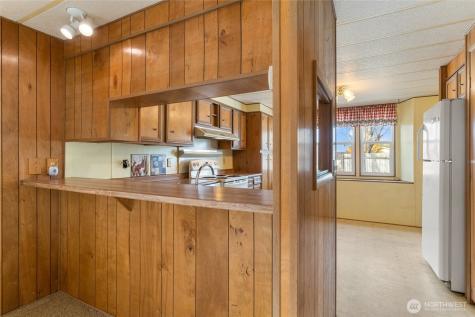 52 Engh Road Omak WA 98841