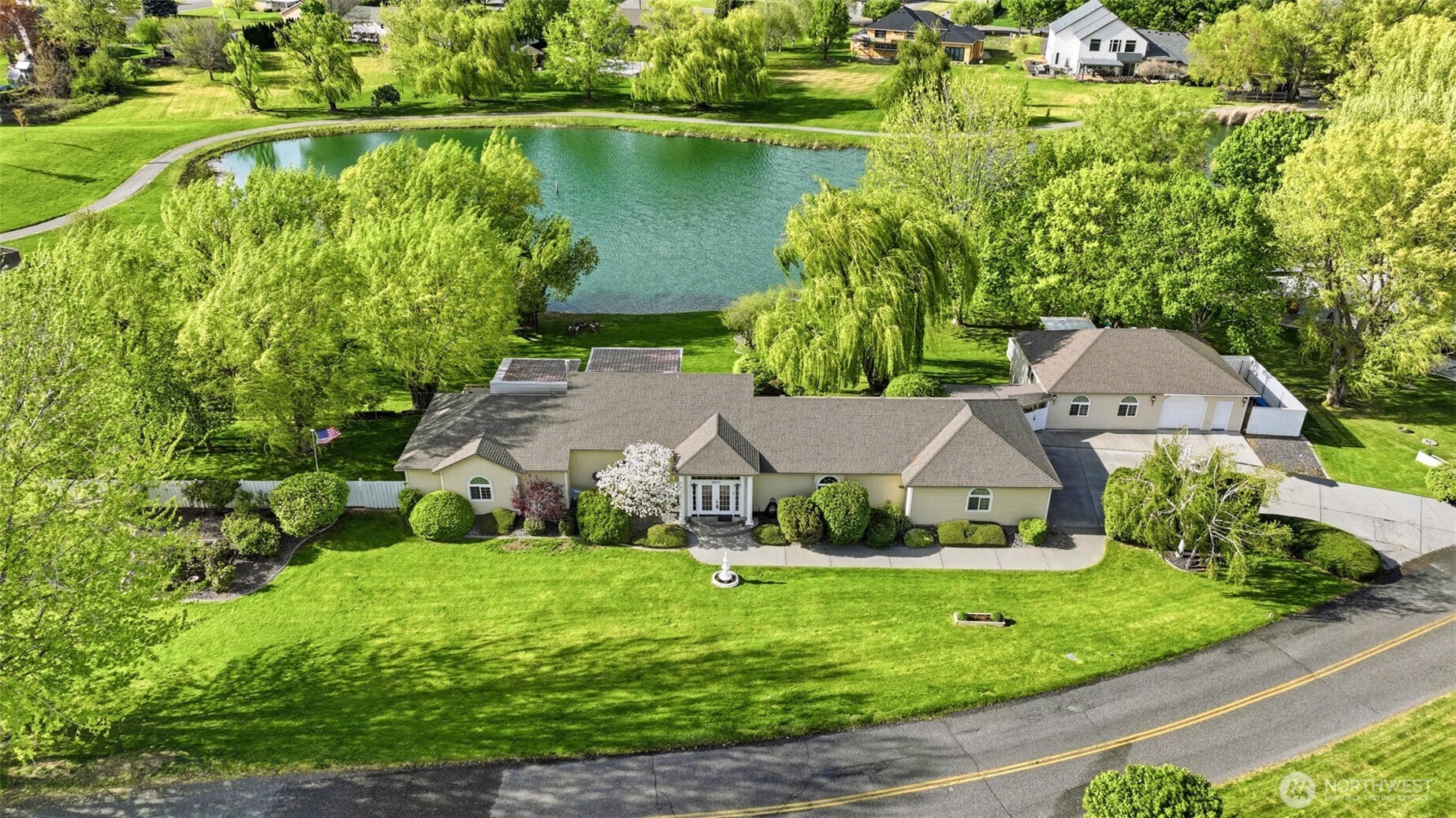 3413 Eastlake Drive West Richland WA 99353