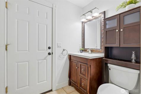 3413 Eastlake Drive West Richland WA 99353