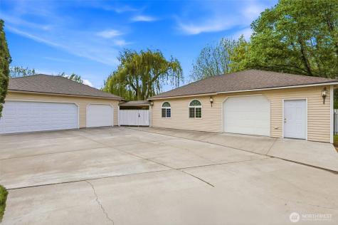 3413 Eastlake Drive West Richland WA 99353