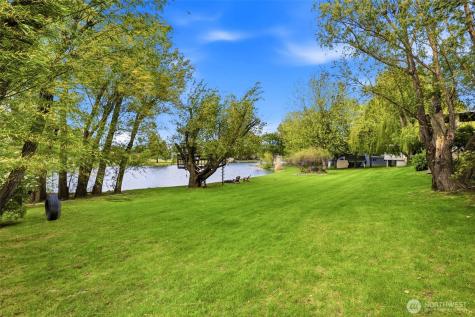 3413 Eastlake Drive West Richland WA 99353