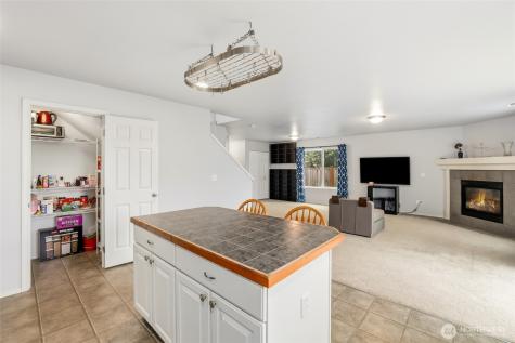 18412 95th Avenue Ct E Puyallup WA 98375