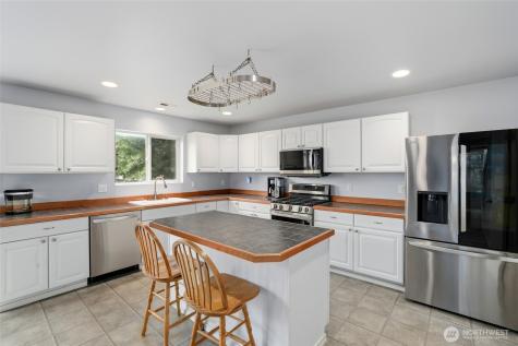 18412 95th Avenue Ct E Puyallup WA 98375