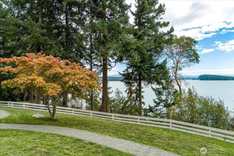 4486 Villarreal Lane Oak Harbor WA 98277