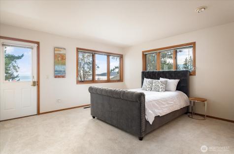 4486 Villarreal Lane Oak Harbor WA 98277