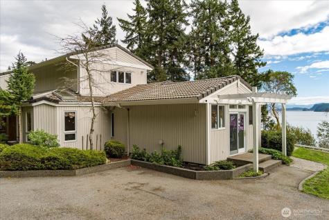 4486 Villarreal Lane Oak Harbor WA 98277