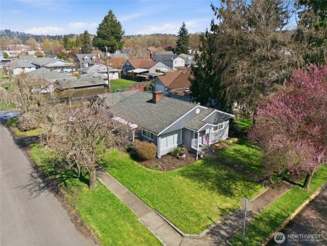 2748 Field Street Longview WA 98632