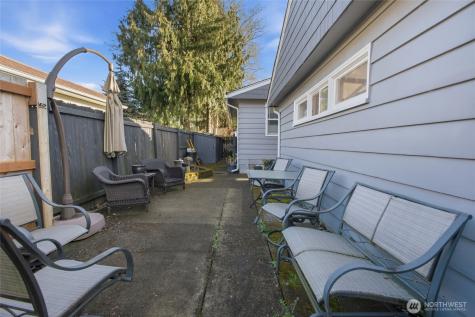 2748 Field Street Longview WA 98632