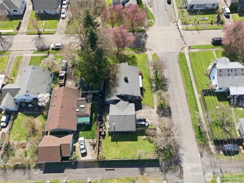 2748 Field Street Longview WA 98632