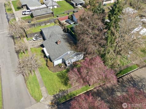 2748 Field Street Longview WA 98632