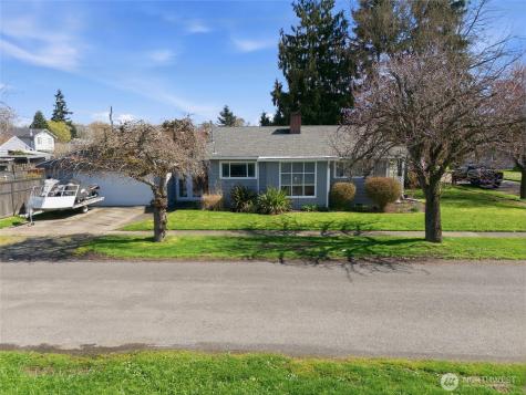 2748 Field Street Longview WA 98632