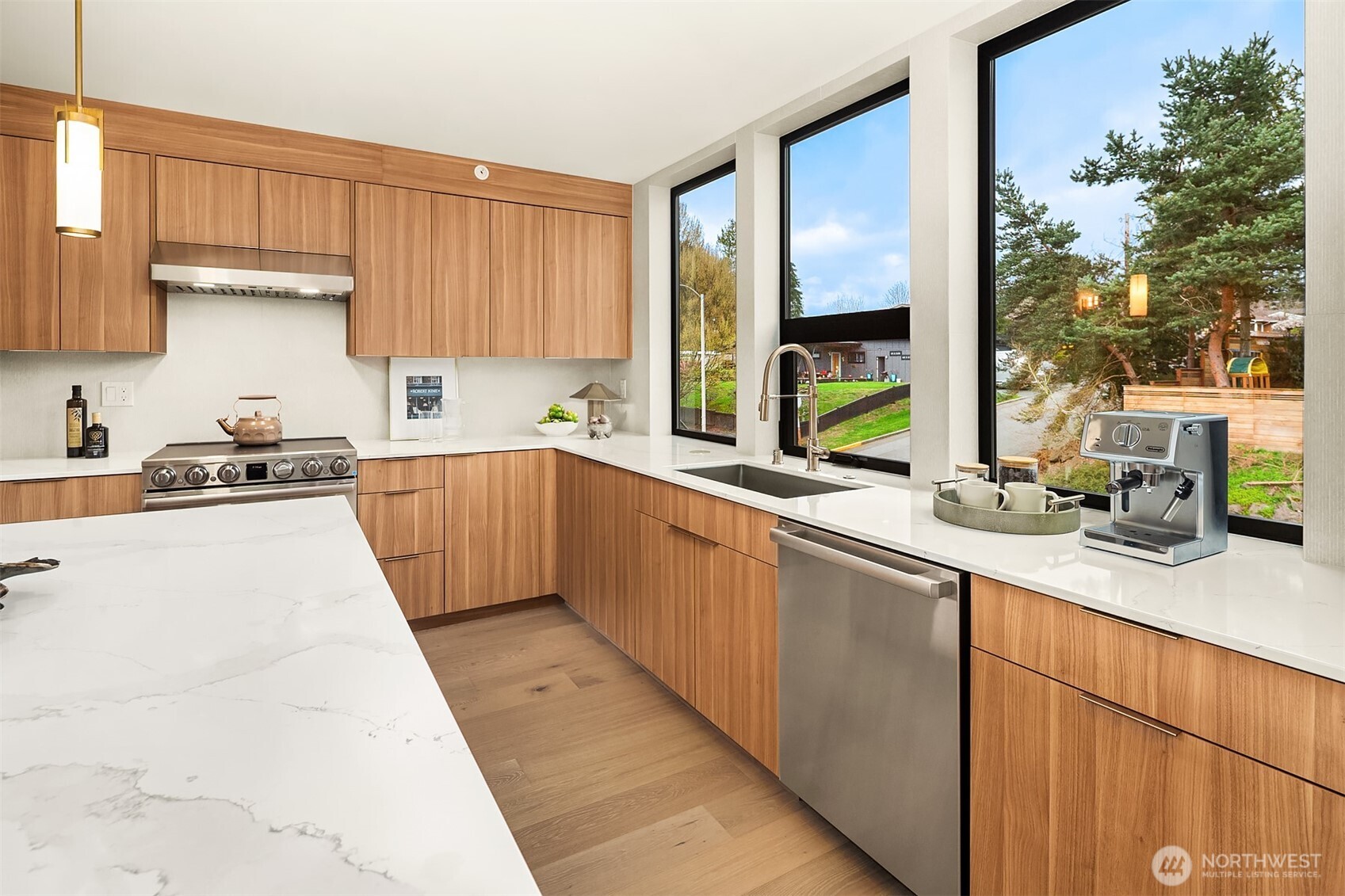 614 5th Avenue S Edmonds WA 98020