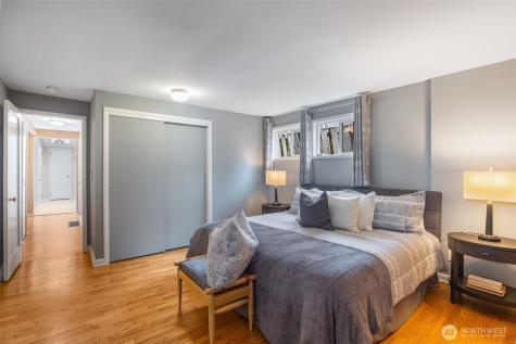 4829 S Kenny Street Seattle WA 98118