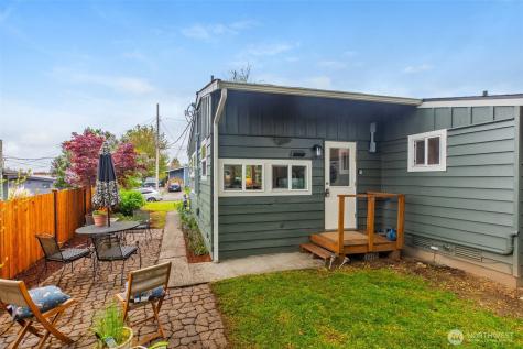 4829 S Kenny Street Seattle WA 98118