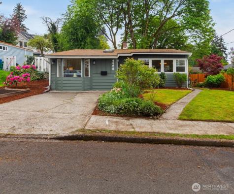 4829 S Kenny Street Seattle WA 98118