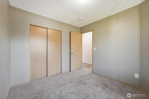 117 Island Loop Road Rock Island WA 98850