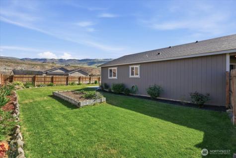 117 Island Loop Road Rock Island WA 98850