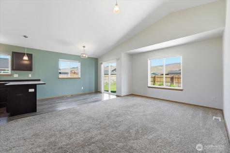 117 Island Loop Road Rock Island WA 98850