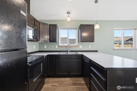 117 Island Loop Road Rock Island WA 98850