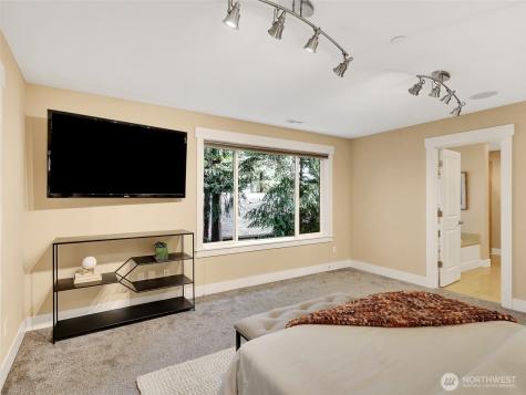 9060 177th Place NE Redmond WA 98052