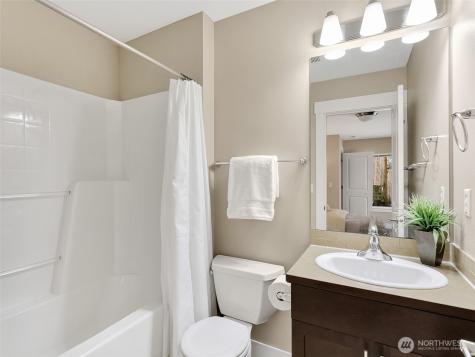 9060 177th Place NE Redmond WA 98052