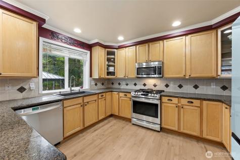19010 5th Street E Lake Tapps WA 98391