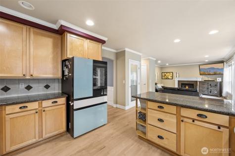 19010 5th Street E Lake Tapps WA 98391