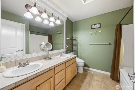 19010 5th Street E Lake Tapps WA 98391